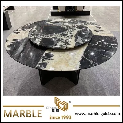 黒い大理石のキッチンテーブル